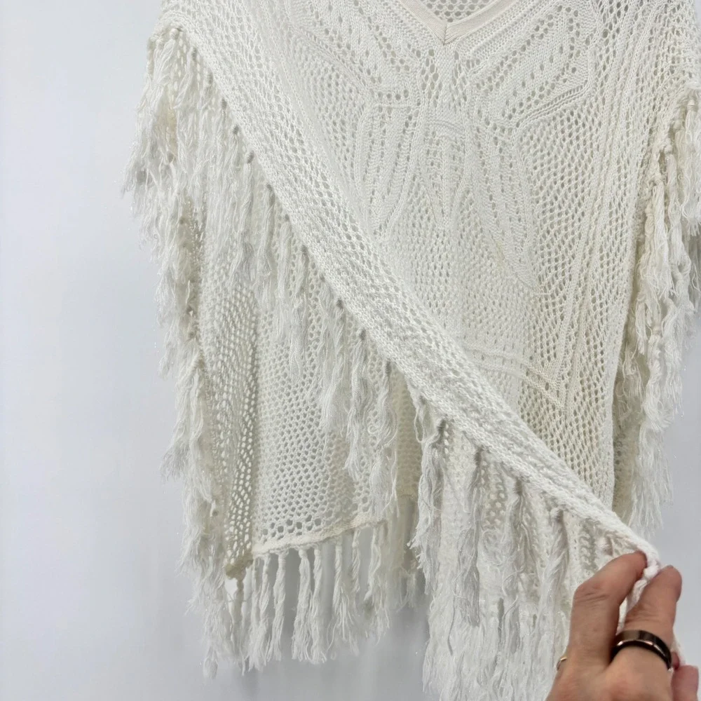 Justice Girls Ivory Crochet Butterfly Fringe Poncho Top Shimmer Knit Size 8/10